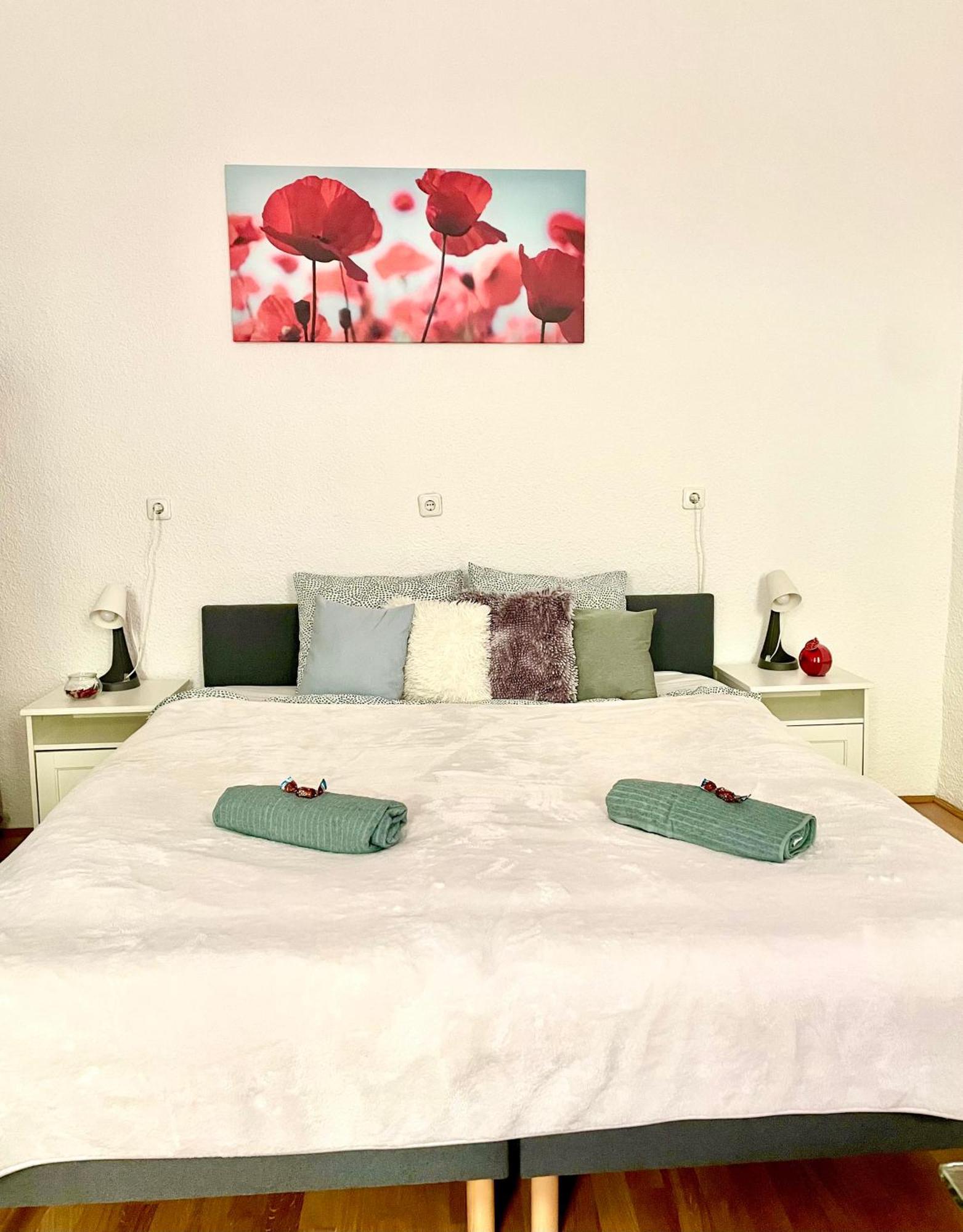Very Warm Home With Big Bed Near New York Cafe Boedapest Buitenkant foto